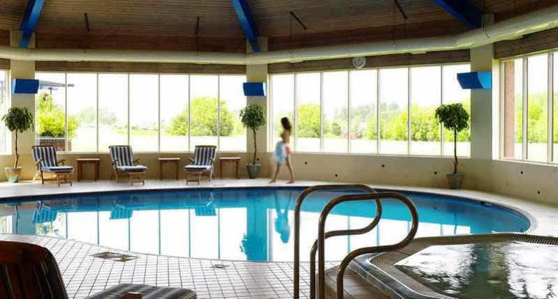 Delta Hotels By Marriott Northampton Extérieur photo