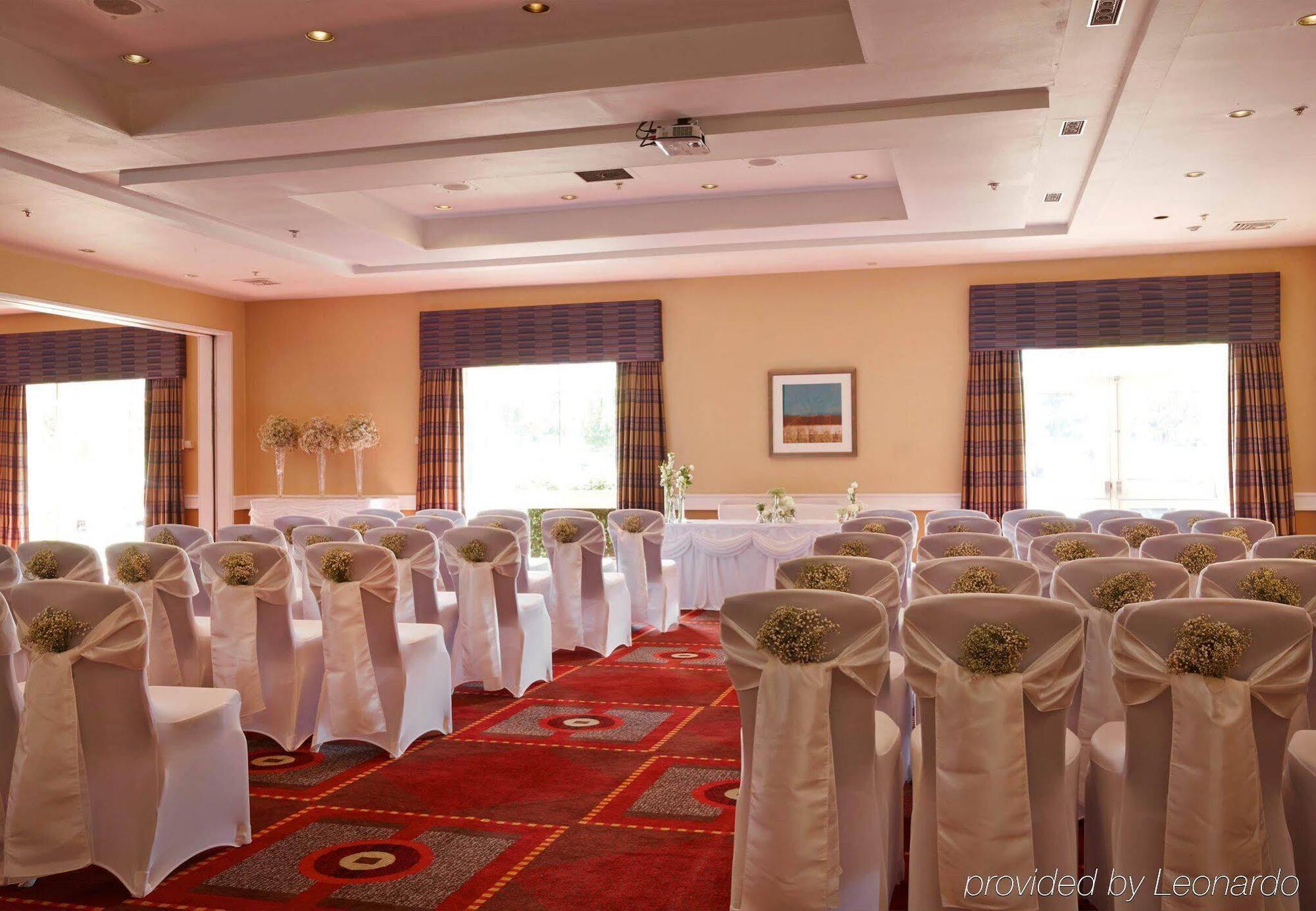 Delta Hotels By Marriott Northampton Extérieur photo